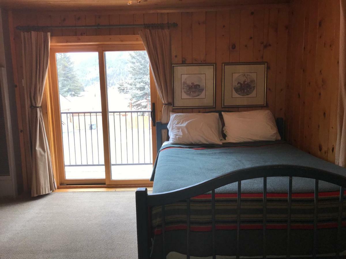 The Lodge At Red River Kültér fotó